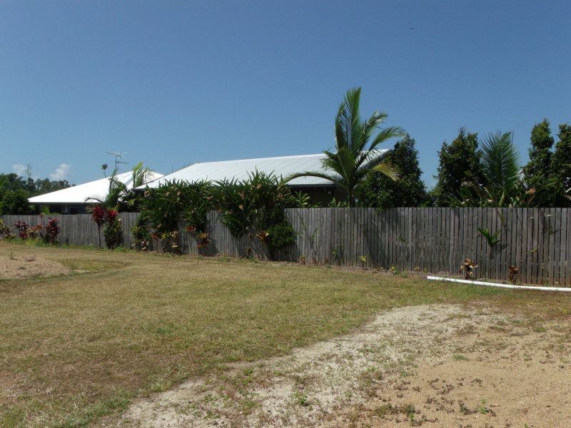 6 Nivosa Court, Mission Beach QLD 4852