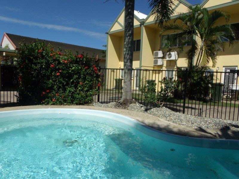 1/4 Hilliar Street, Wongaling Beach QLD 4852
