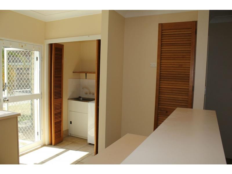1/4 Hilliar Street, Wongaling Beach QLD 4852