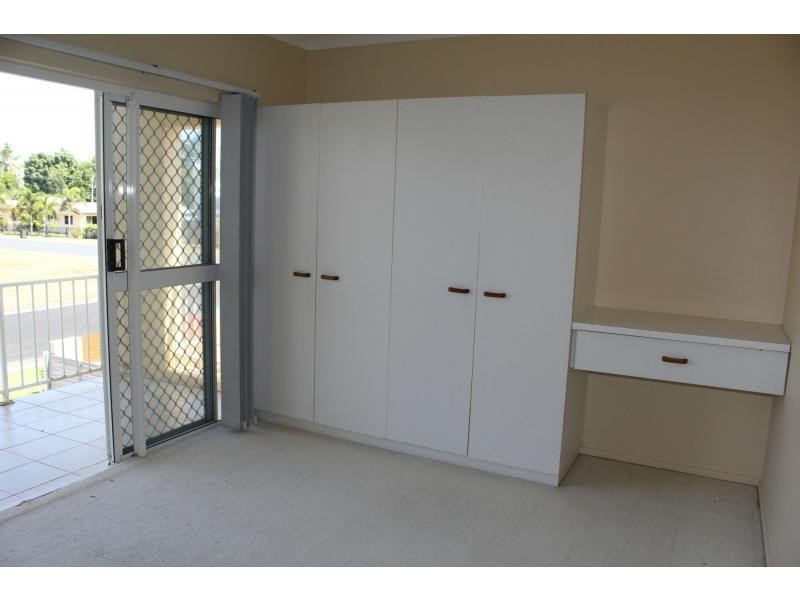 1/4 Hilliar Street, Wongaling Beach QLD 4852