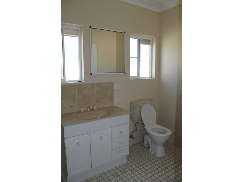 1/4 Hilliar Street, Wongaling Beach QLD 4852