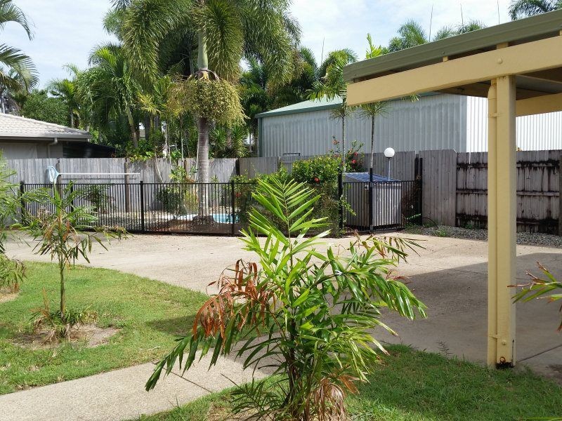 1/4 Hilliar Street, Wongaling Beach QLD 4852