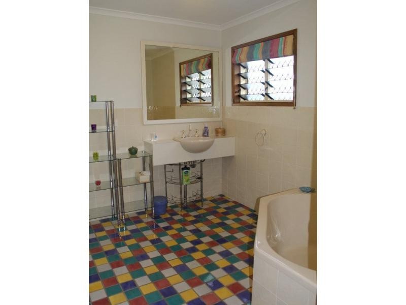 6 Kennedy Esplanade, South Mission Beach QLD 4852