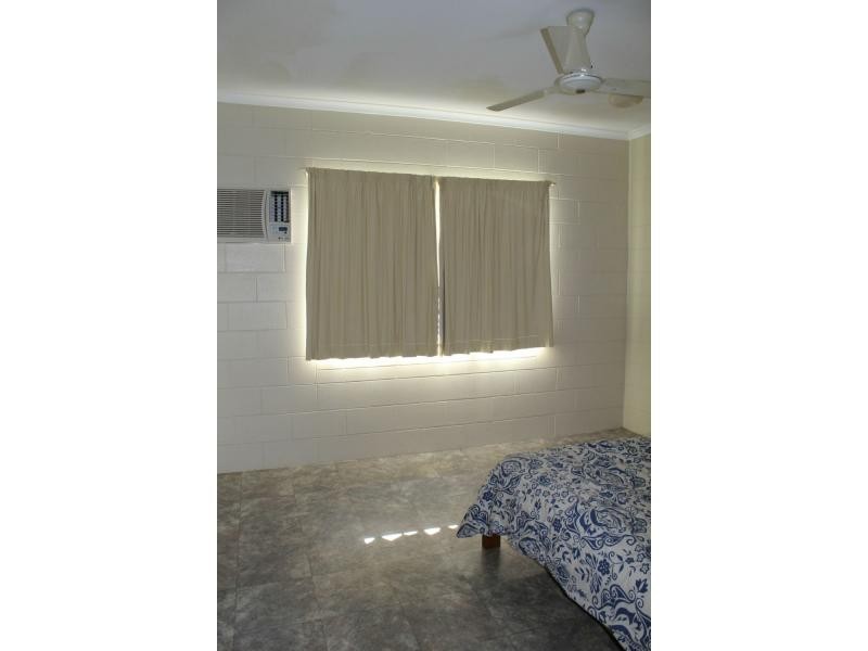 22 Bamber Street, Tully QLD 4854