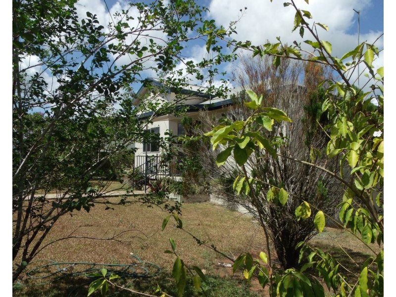 2 Murray Street, Tully QLD 4854