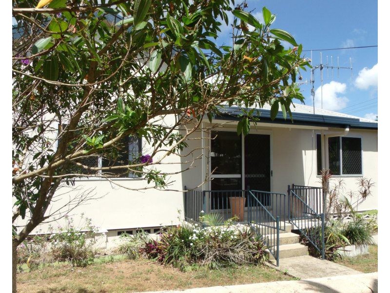 2 Murray Street, Tully QLD 4854