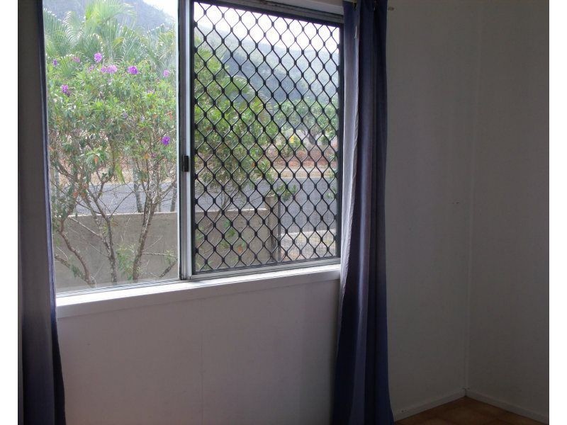 2 Murray Street, Tully QLD 4854
