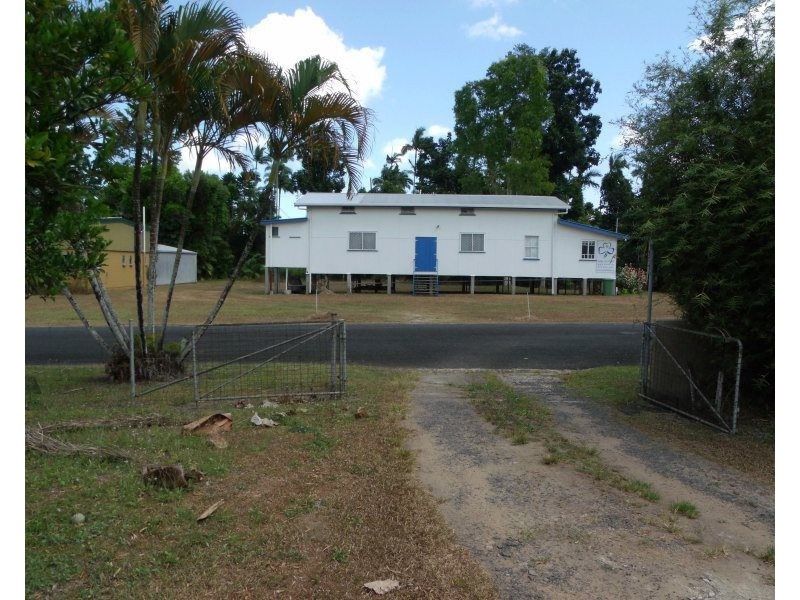 2 Murray Street, Tully QLD 4854