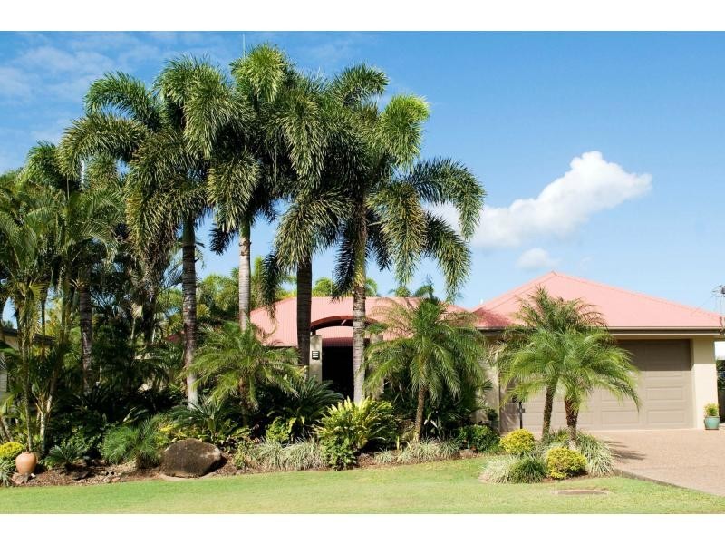 6 McNamara Street, Wongaling Beach QLD 4852