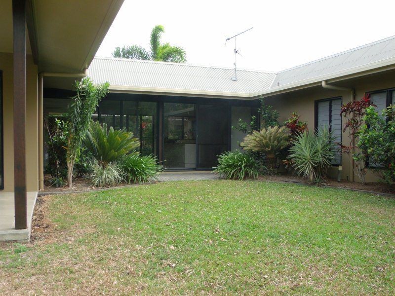 2/34 Mariner Drive, South Mission Beach QLD 4852