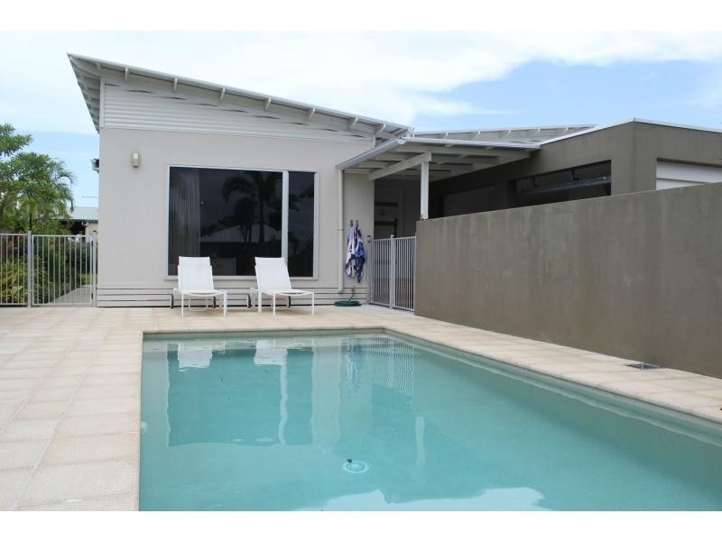53 Midshipman Street, South Mission Beach QLD 4852
