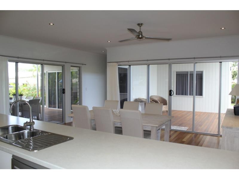 53 Midshipman Street, South Mission Beach QLD 4852
