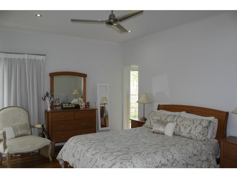 53 Midshipman Street, South Mission Beach QLD 4852
