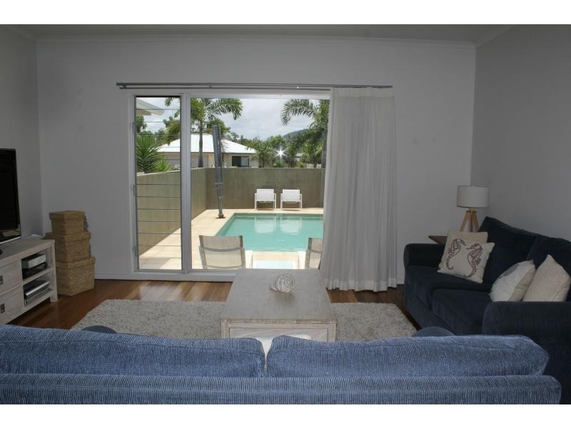 53 Midshipman Street, South Mission Beach QLD 4852