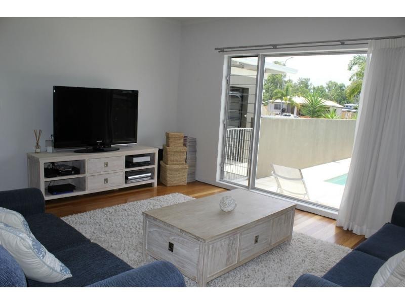 53 Midshipman Street, South Mission Beach QLD 4852
