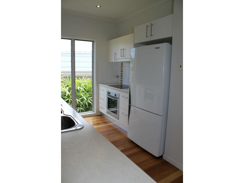 53 Midshipman Street, South Mission Beach QLD 4852