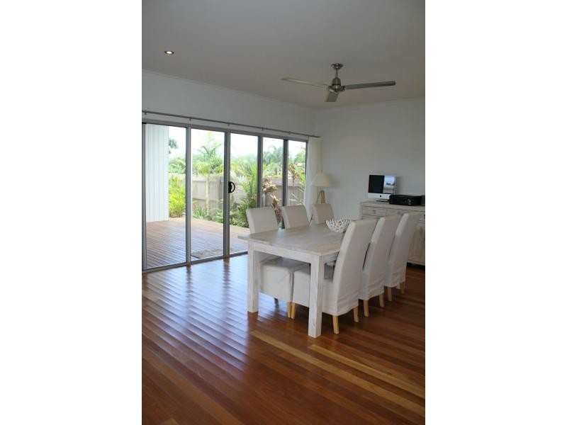 53 Midshipman Street, South Mission Beach QLD 4852