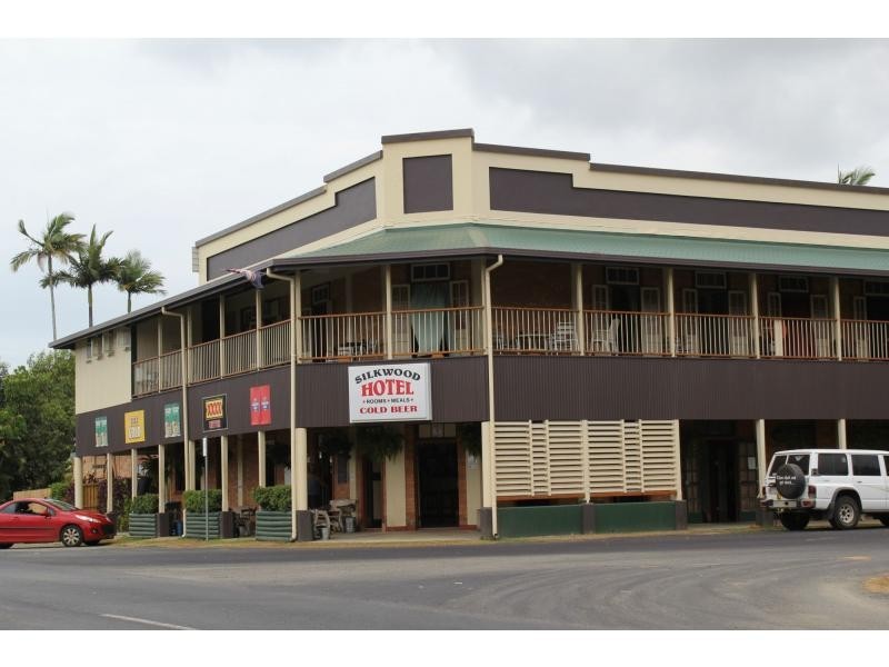 303 Silkwood-Japoon Road, Silkwood QLD 4856