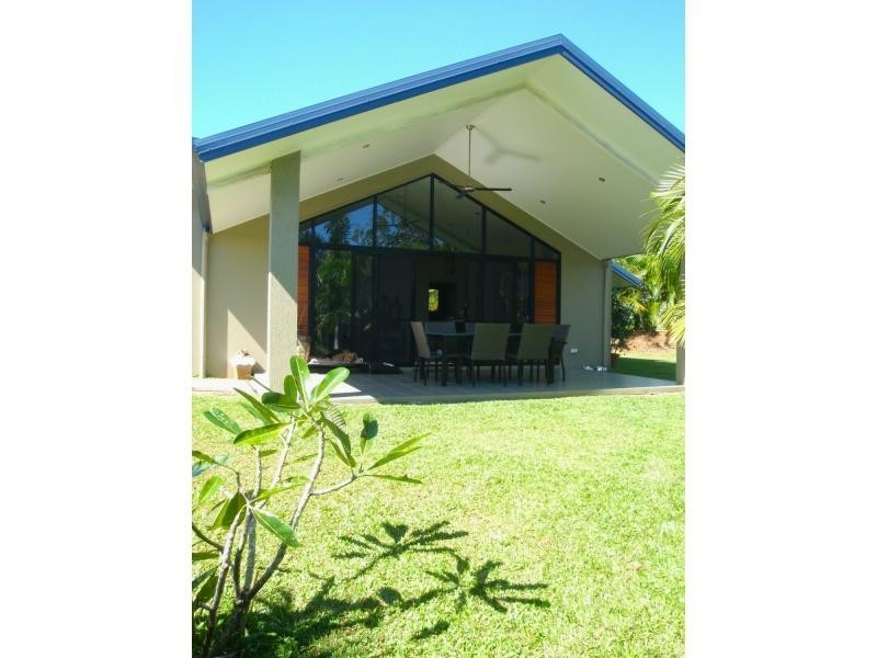 1/22 Jackey Jackey Street, South Mission Beach QLD 4852