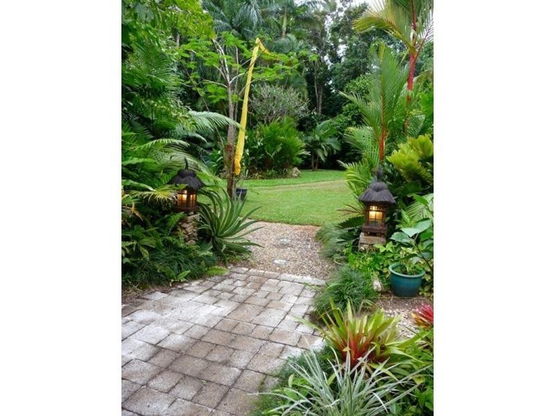 350 Bingil Bay Road, Bingil Bay QLD 4852