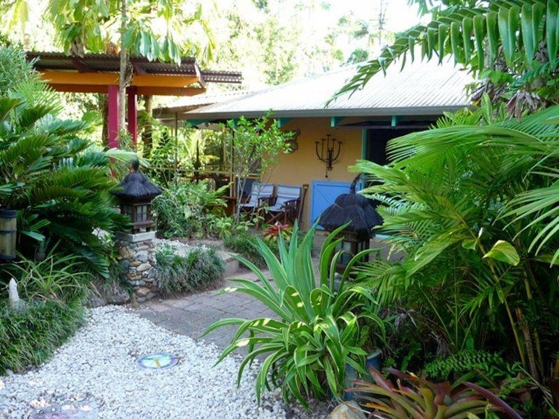 350 Bingil Bay Road, Bingil Bay QLD 4852