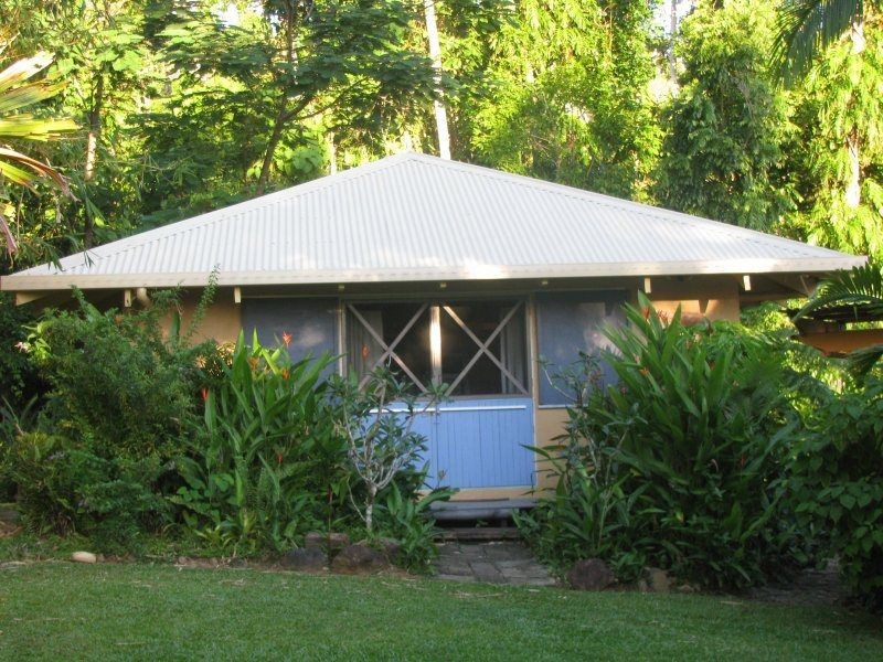 350 Bingil Bay Road, Bingil Bay QLD 4852