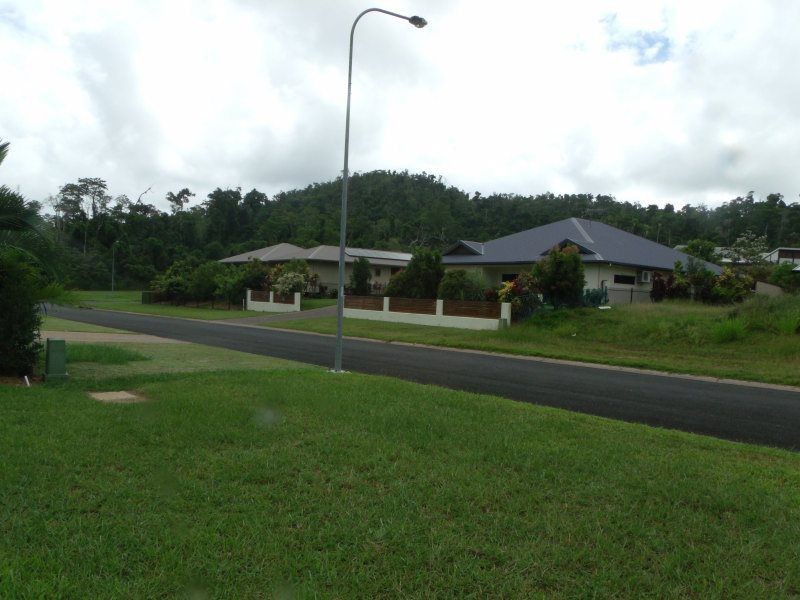7 Oceanview Drive, Wongaling Beach QLD 4852