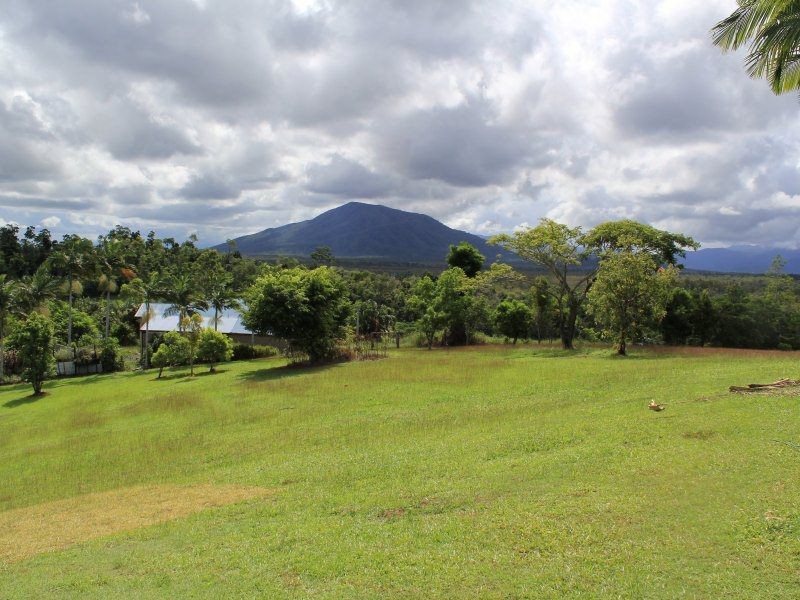 12 Hillview Close, Carmoo QLD 4852