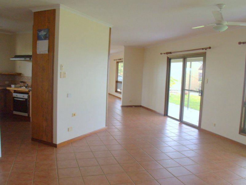 12 Hillview Close, Carmoo QLD 4852