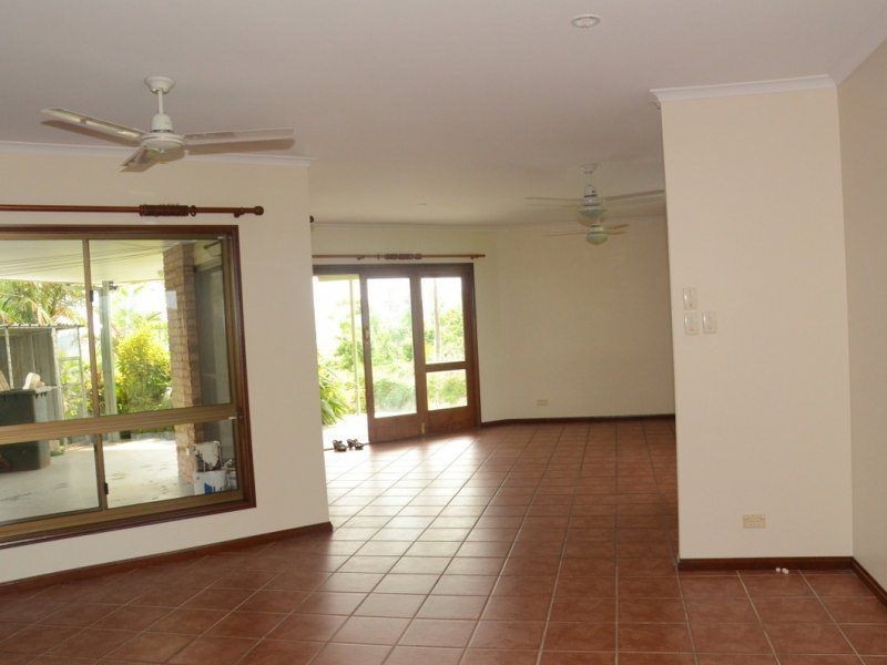 12 Hillview Close, Carmoo QLD 4852