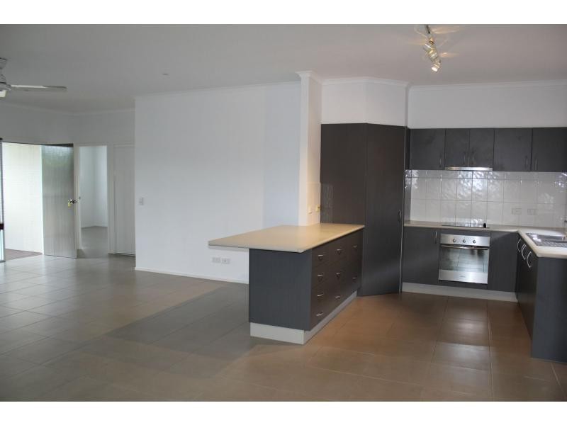 1/10 Kent Close, Mission Beach QLD 4852