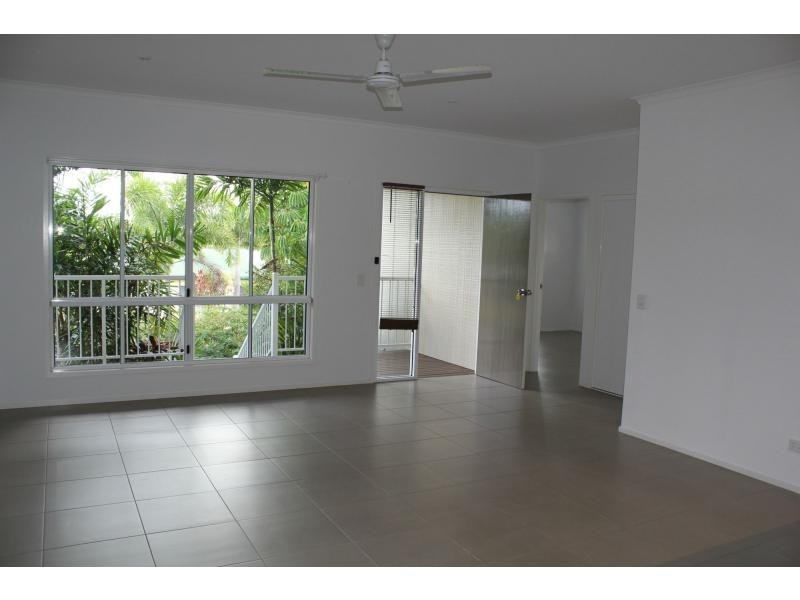 1/10 Kent Close, Mission Beach QLD 4852
