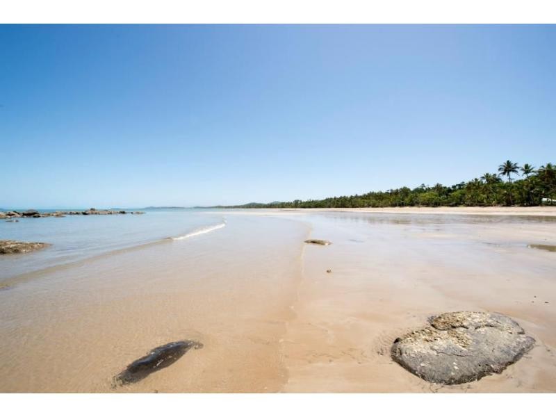 7 Nivosa Court, Mission Beach QLD 4852