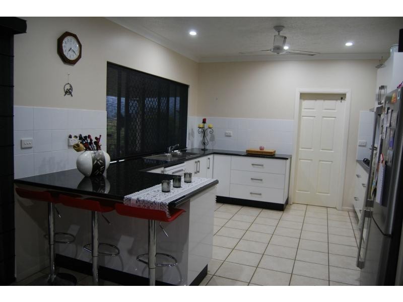800 Old Tully Road, Djarawong QLD 4854