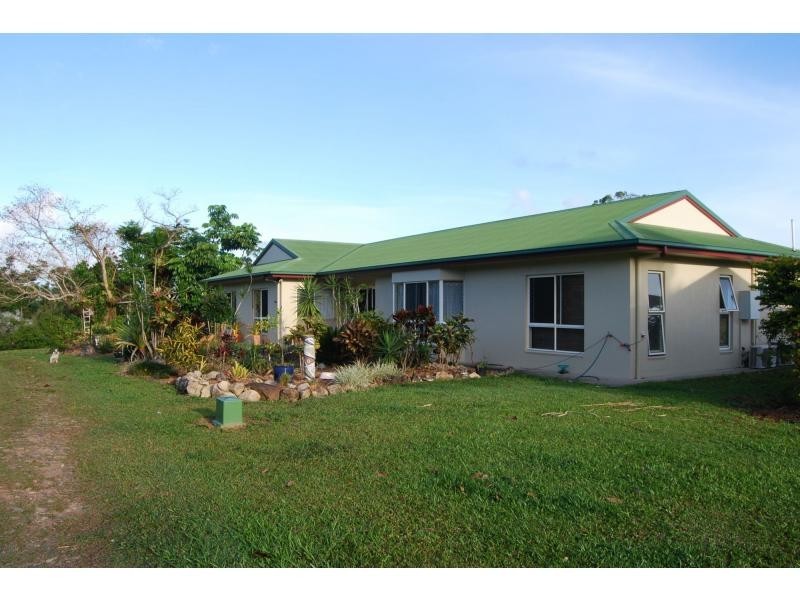 800 Old Tully Road, Djarawong QLD 4854