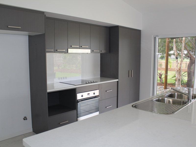10 Mariner Drive, South Mission Beach QLD 4852