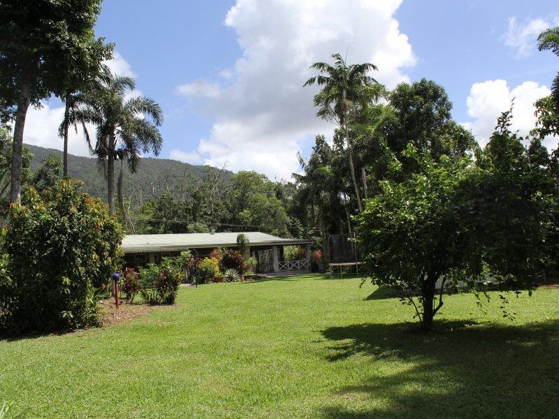48 Bamber Street, Tully QLD 4854