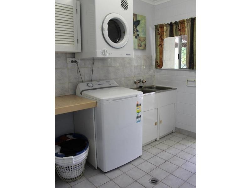 48 Bamber Street, Tully QLD 4854