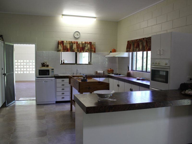 132 Boyett Road, Mission Beach QLD 4852