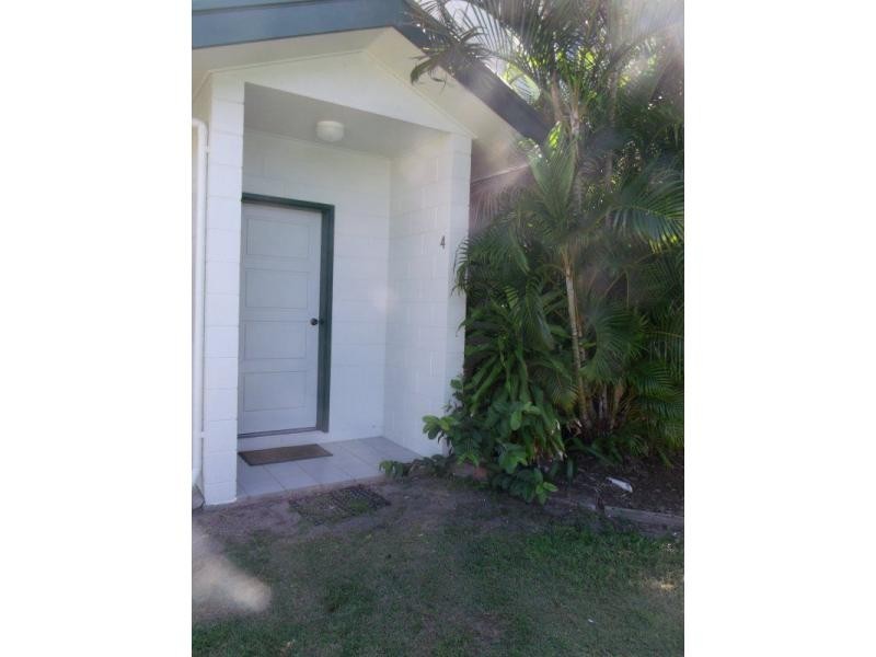 4/40 Wall Street, South Mission Beach QLD 4852