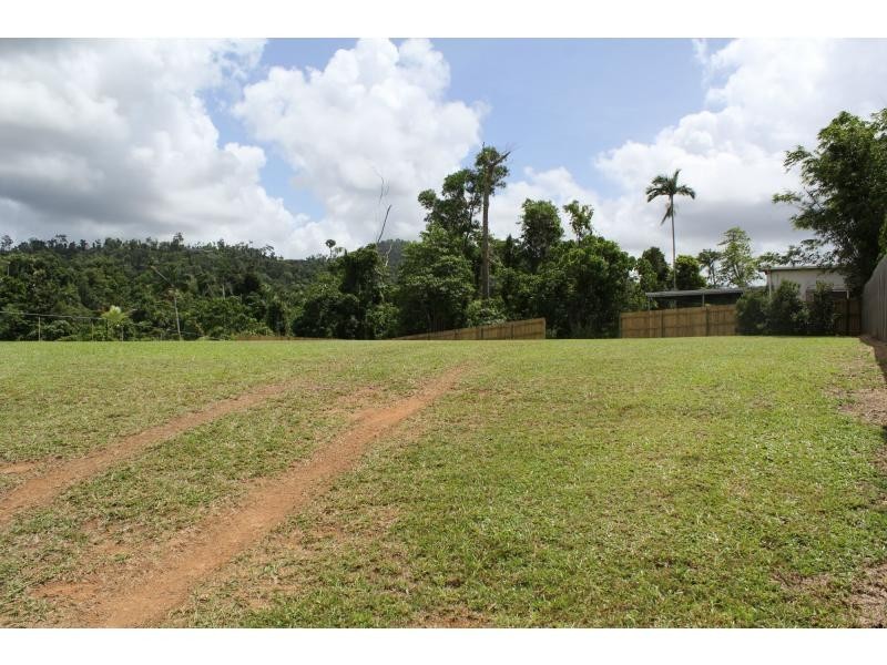 4 Ocean View Drive, Wongaling Beach QLD 4852