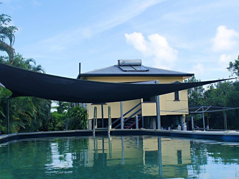 10 Webb Street, Tully QLD 4854