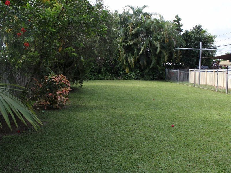 10 Webb Street, Tully QLD 4854