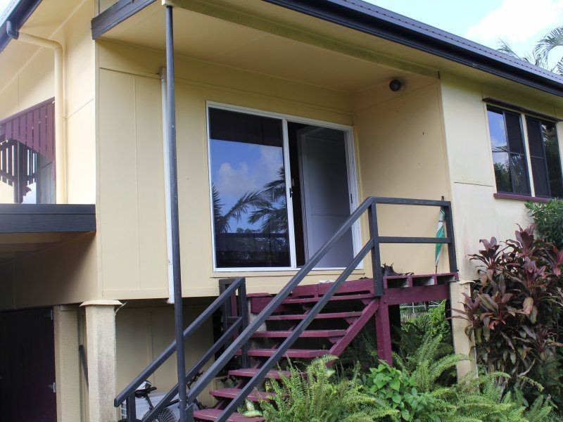 10 Webb Street, Tully QLD 4854