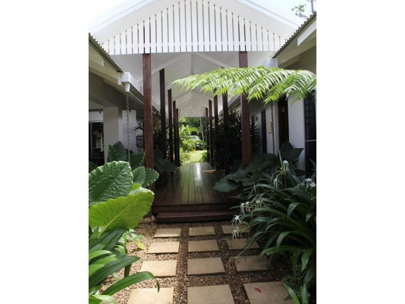 11a Kurrajong Close, Wongaling Beach QLD 4852