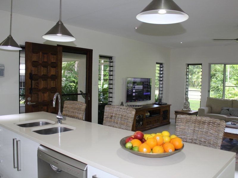 11a Kurrajong Close, Wongaling Beach QLD 4852