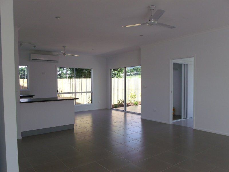 1/20 Seaview Street, Mission Beach QLD 4852