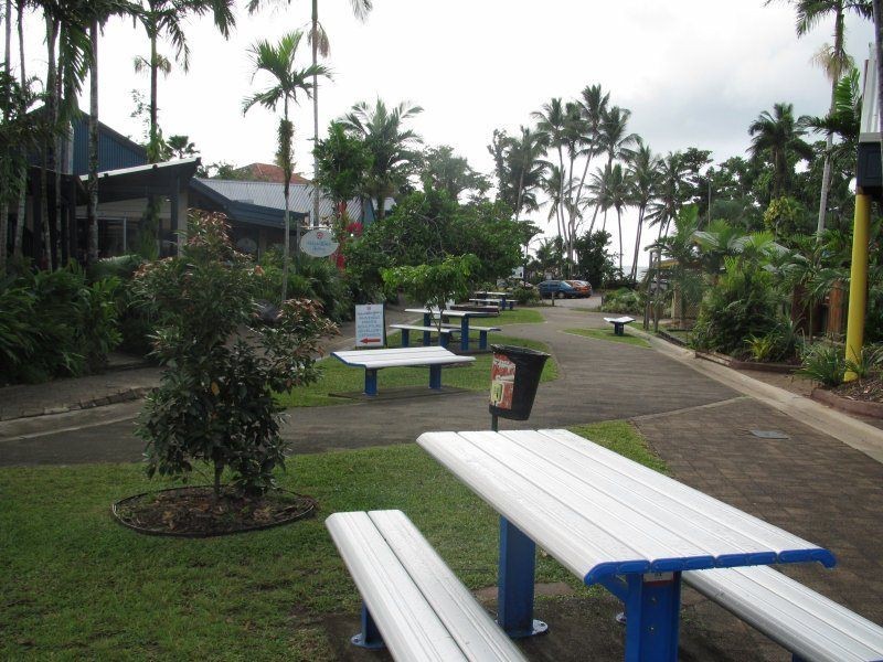 1/20 Seaview Street, Mission Beach QLD 4852