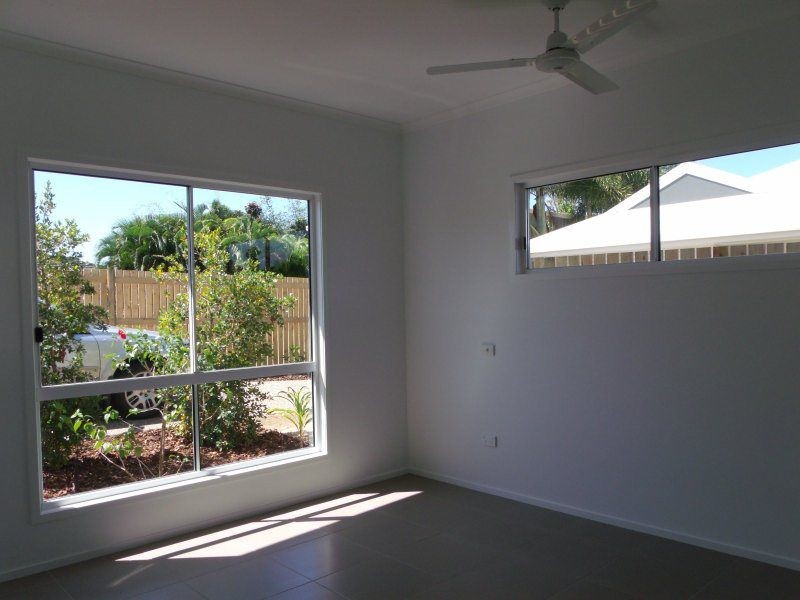 1/20 Seaview Street, Mission Beach QLD 4852
