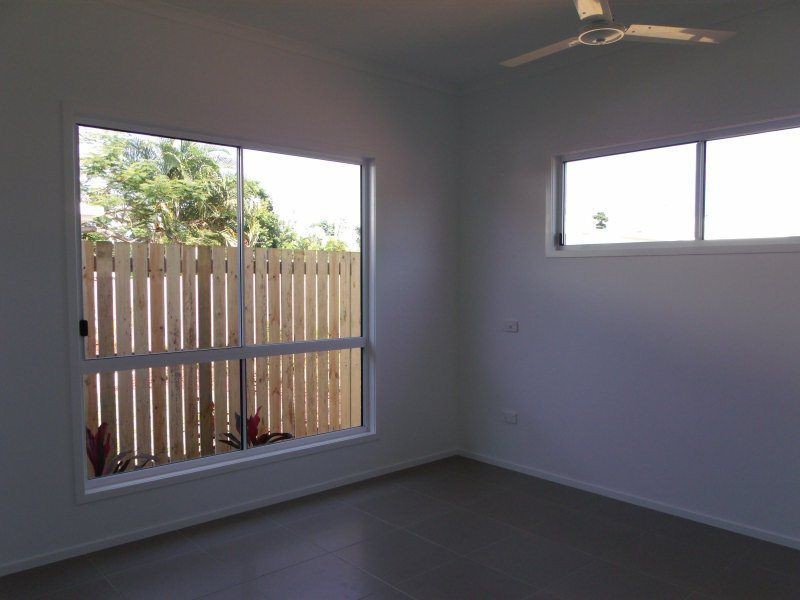1/20 Seaview Street, Mission Beach QLD 4852